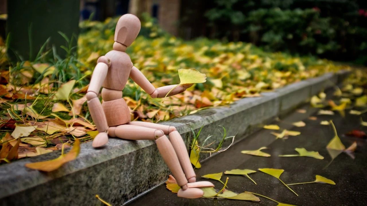 日本78岁个性派演员与癌共舞