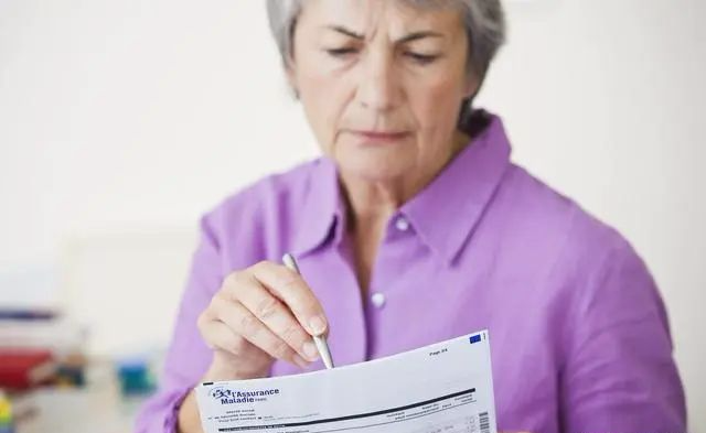 自己30岁开始缴纳社保，15年以后不缴纳了，可以领到养老金吗？