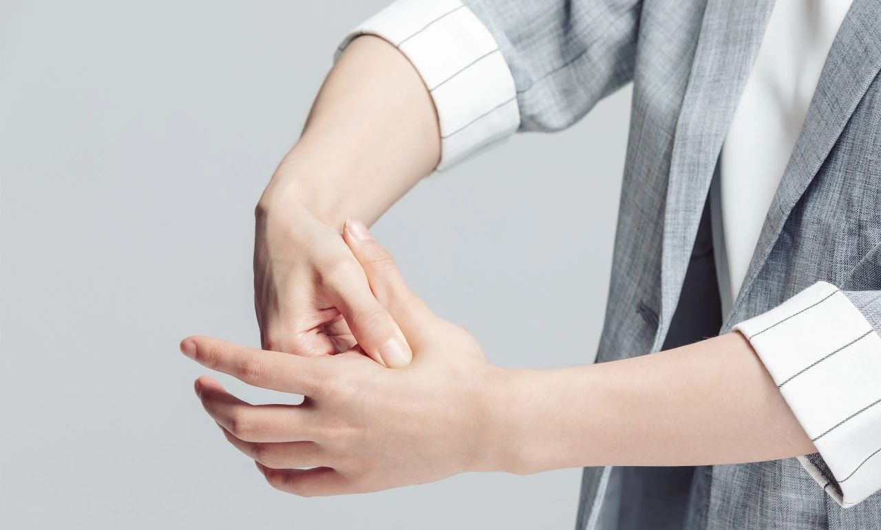 第三大运动障碍疾病    肌张力障碍  致残率高并可严重影响患者的生命质量