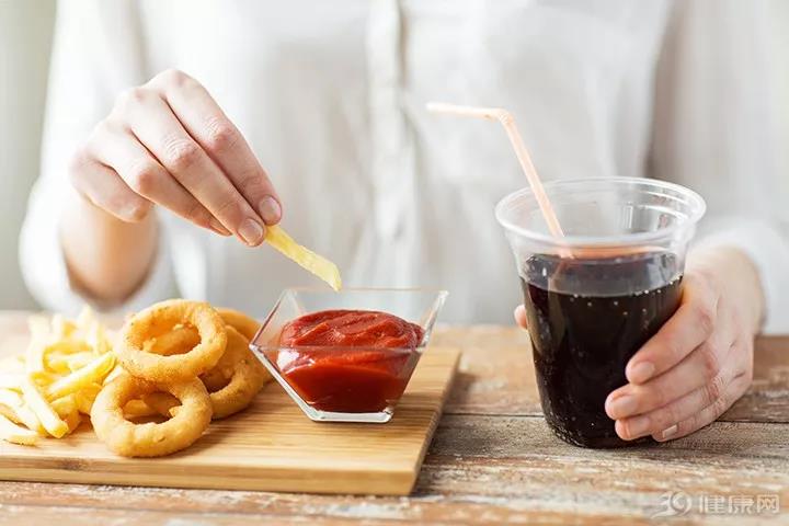 癌症为何偏偏找你？可能因为8个习惯 有一个都要改