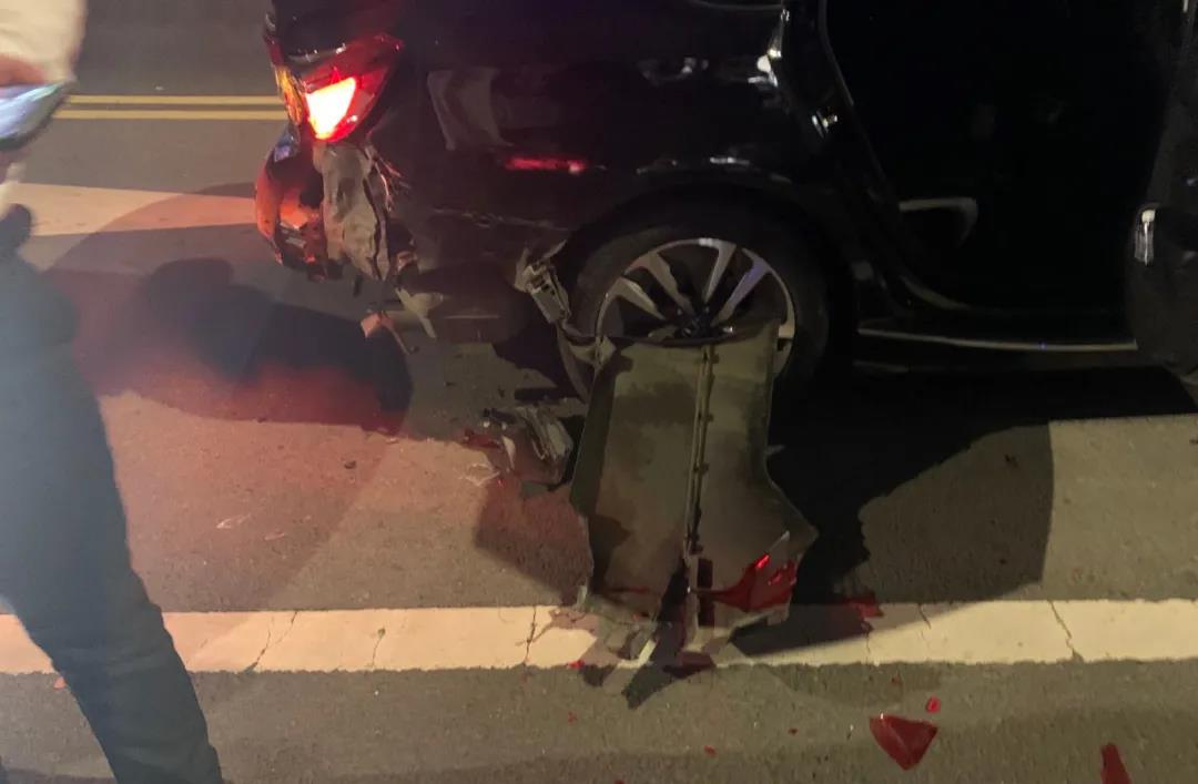 别拦我，让我再最后投保50万！