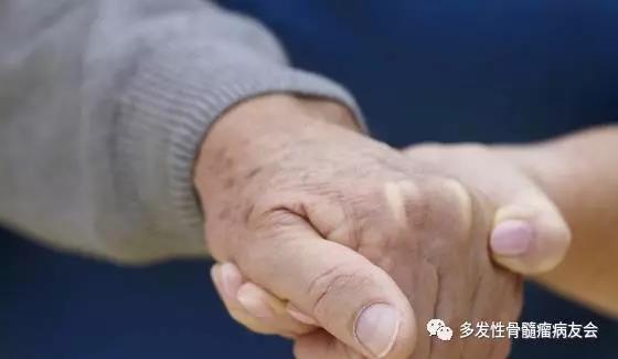 骨髓瘤4疗缓解较深，可以不做移植吗？