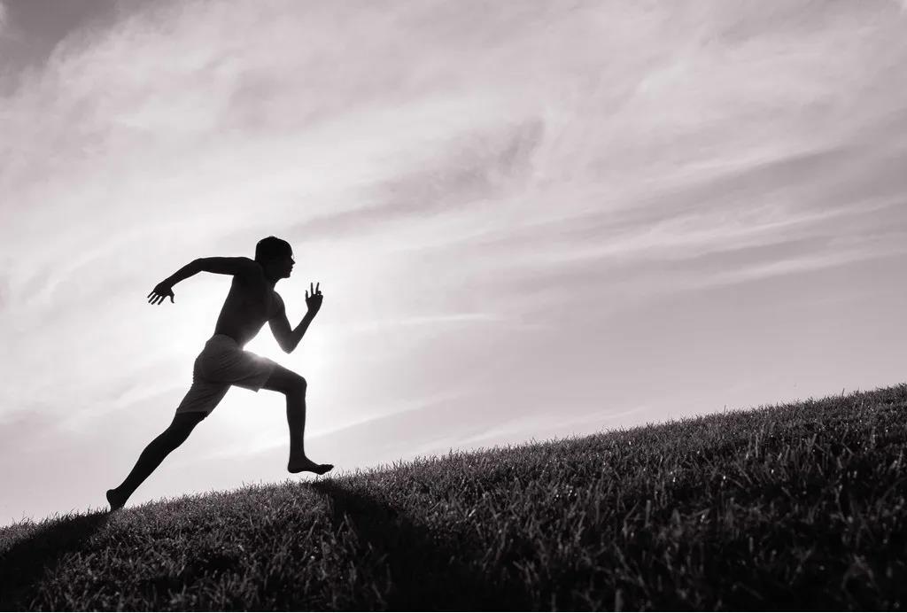 破团孤立！个人出圈！孤立个人保险代理人来了！