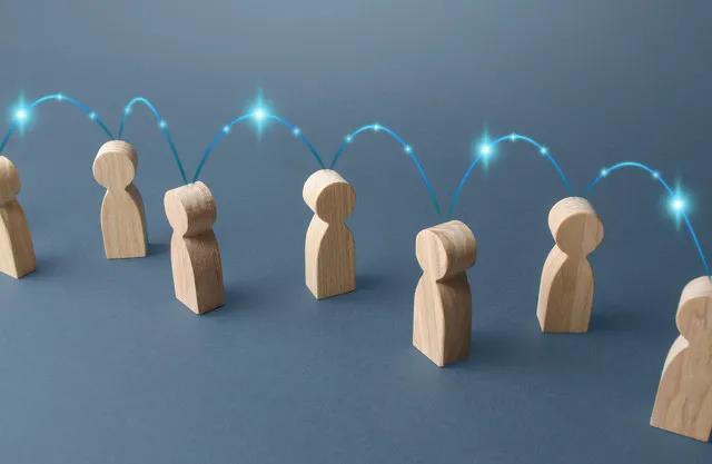 银保监会新任副主席再谈网络互助必须“有证驾驶”，不能打着互助旗号从事保险