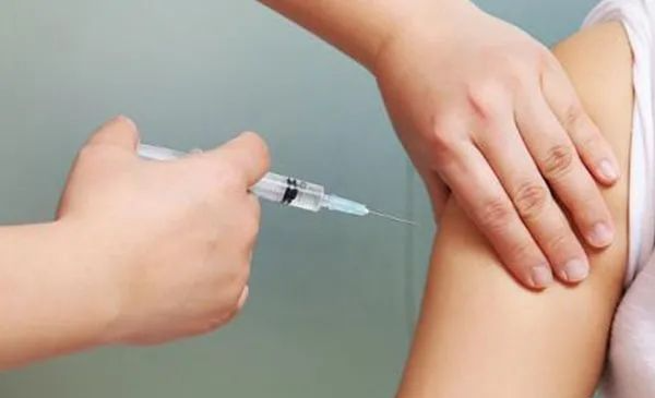 出血热疫苗接种后副作用